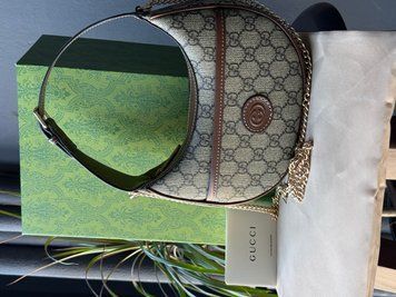 Сумка жіноча Gucci GG Monogram Small Hobo A0235 фото