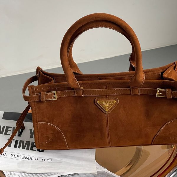 Сумка жіноча Prada Medium Suede Tote Bag, карамельна 20558-3 фото