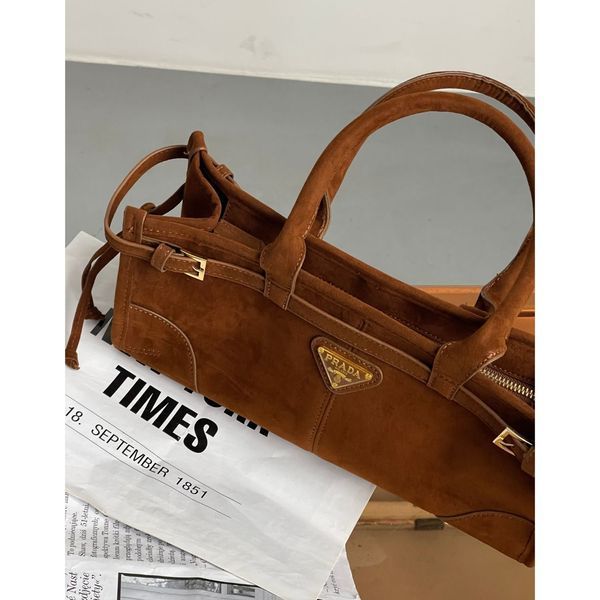 Сумка жіноча Prada Medium Suede Tote Bag, карамельна 20558-3 фото